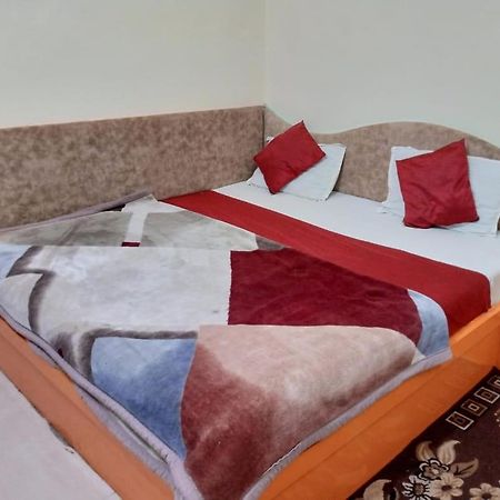 Hotel Amar Palace Пачмархі Екстер'єр фото