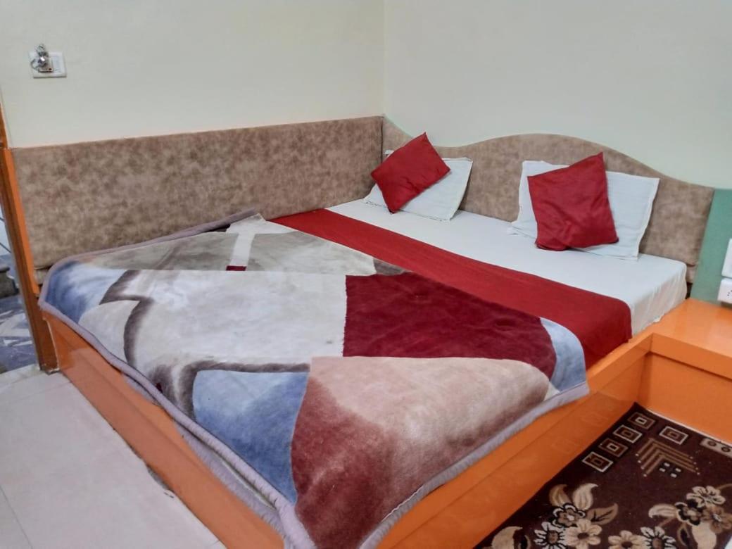 Hotel Amar Palace Пачмархі Екстер'єр фото